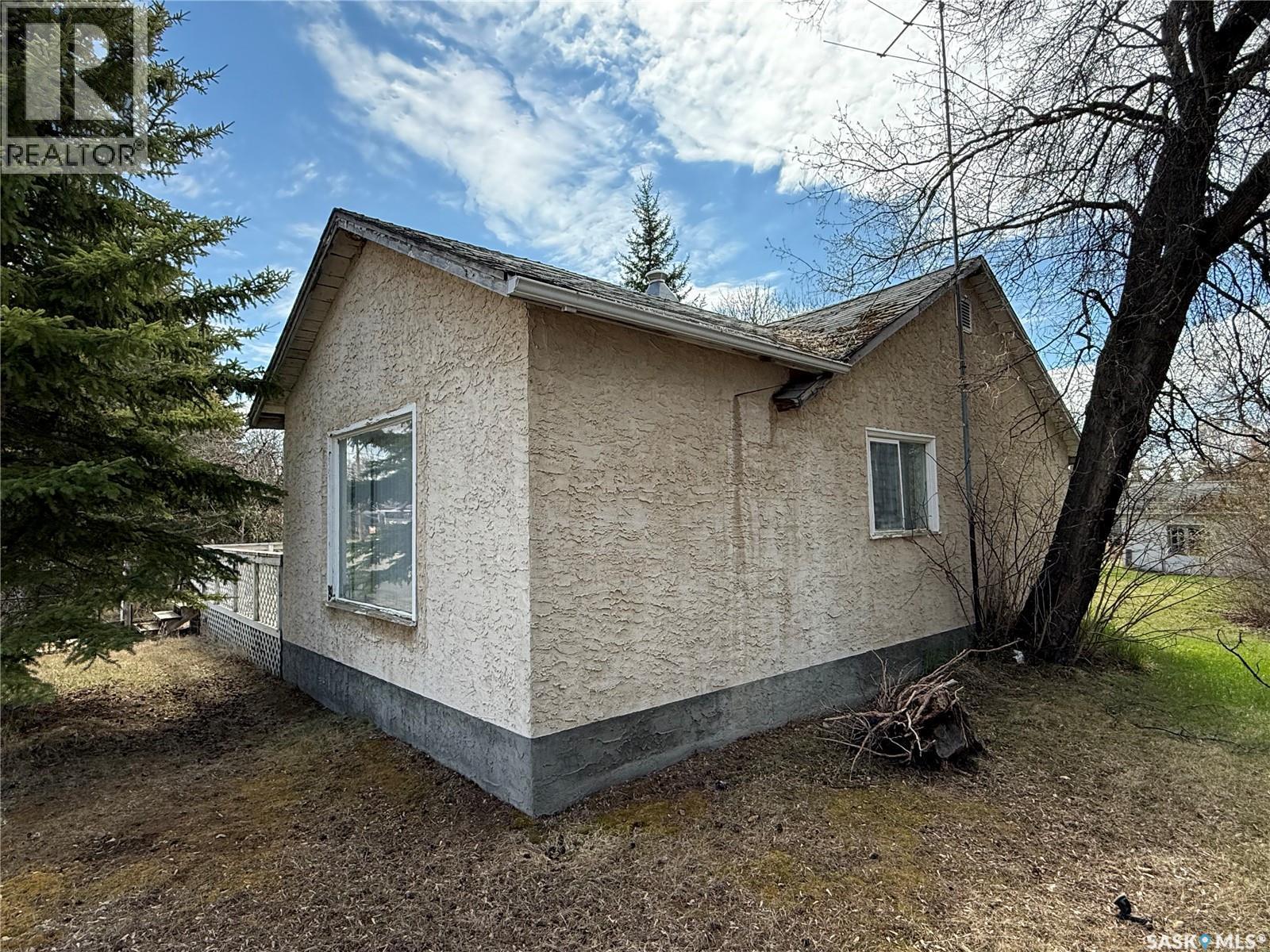 112 1St Street W, Shell Lake, SK - Outdoor