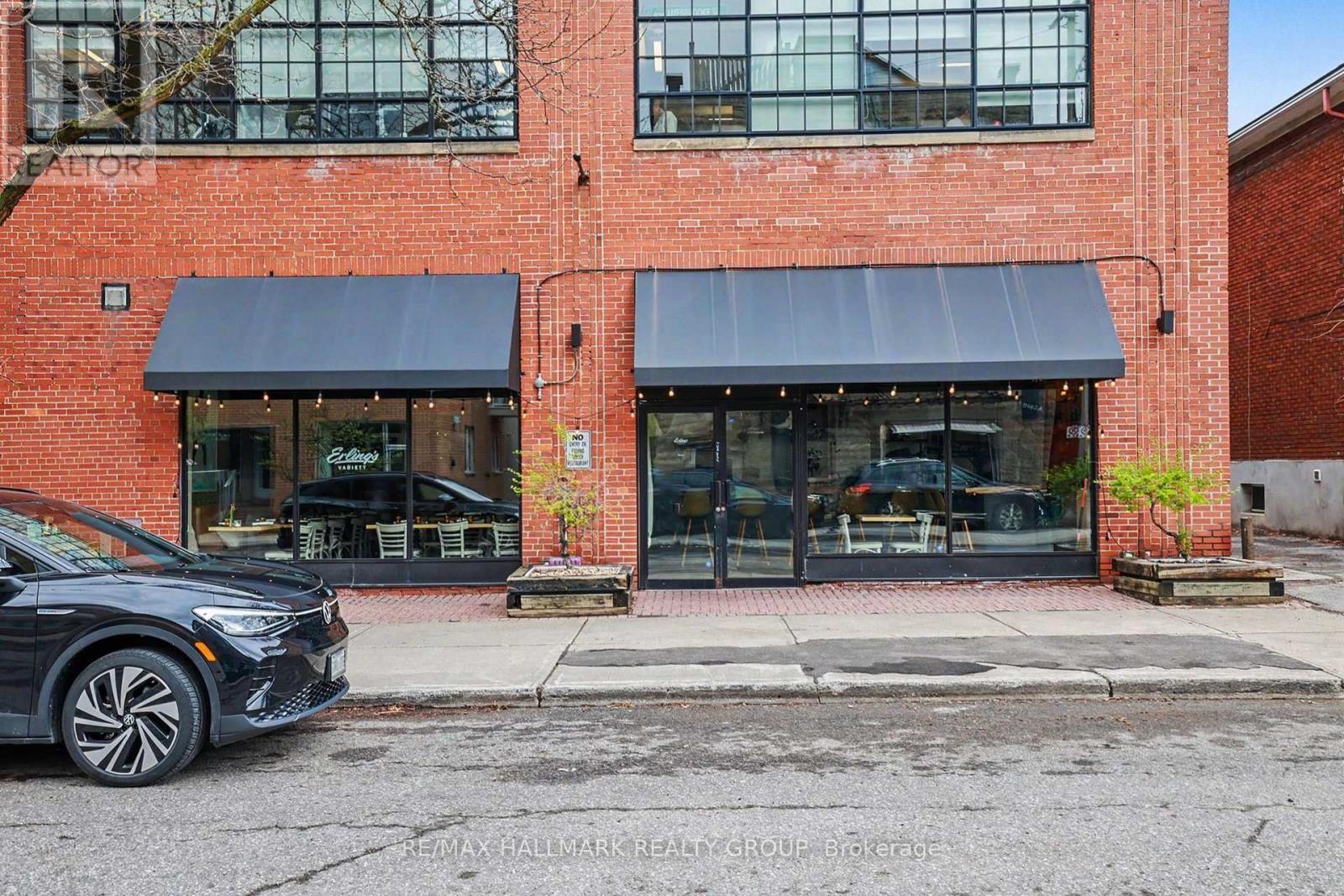 225 Strathcona Avenue, Ottawa, ON