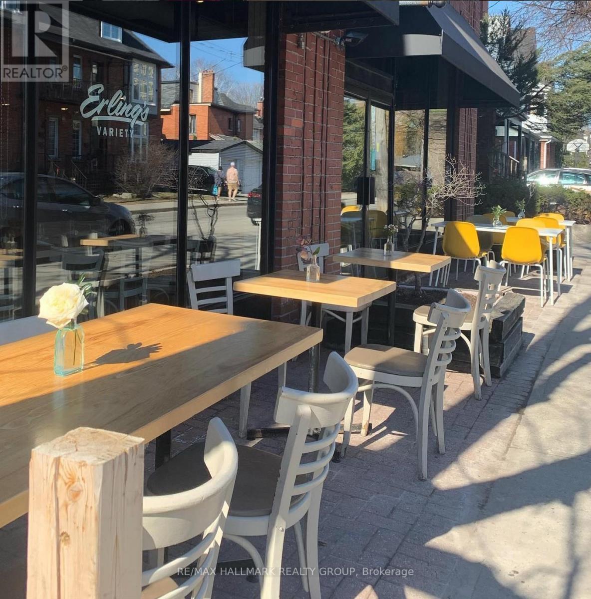 225 Strathcona Avenue, Ottawa, ON