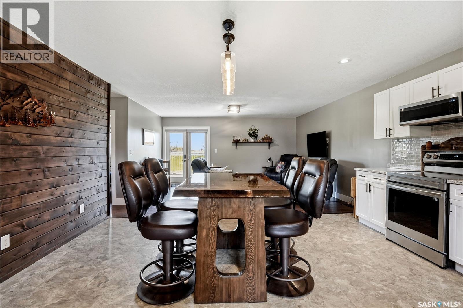 201 Silton Street, Bulyea, SK - Indoor