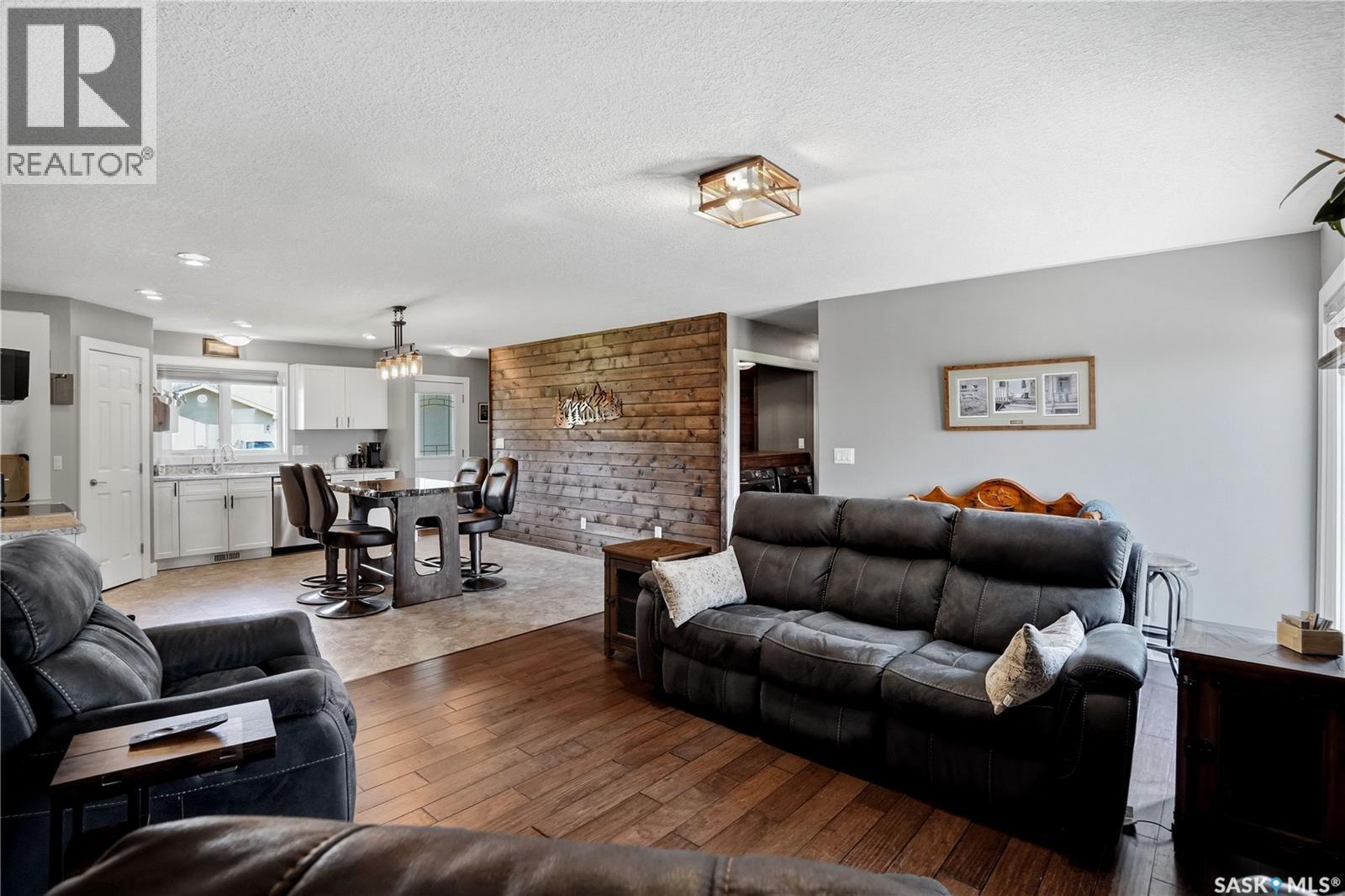 201 Silton Street, Bulyea, SK - Indoor Photo Showing Living Room