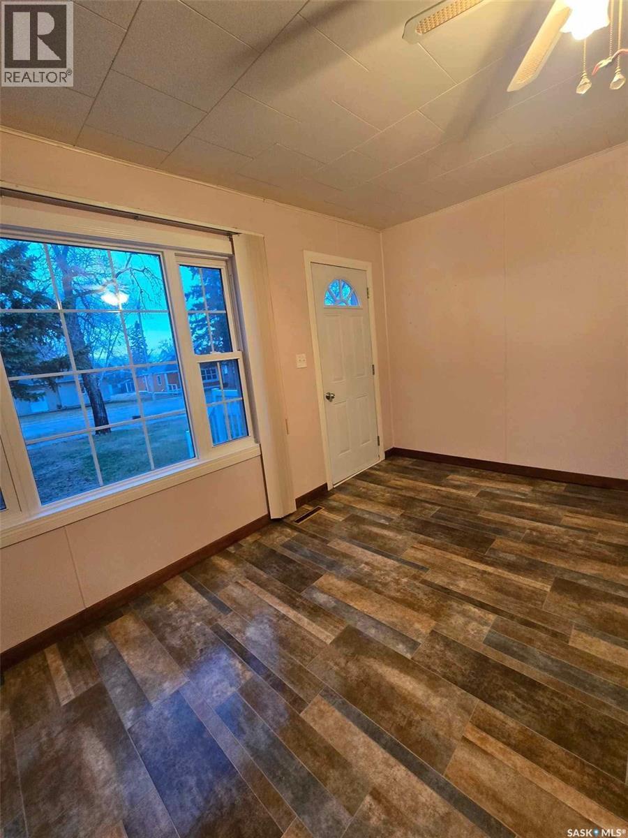 209 2Nd Avenue E, Kelvington, SK - Indoor Photo Showing Other Room