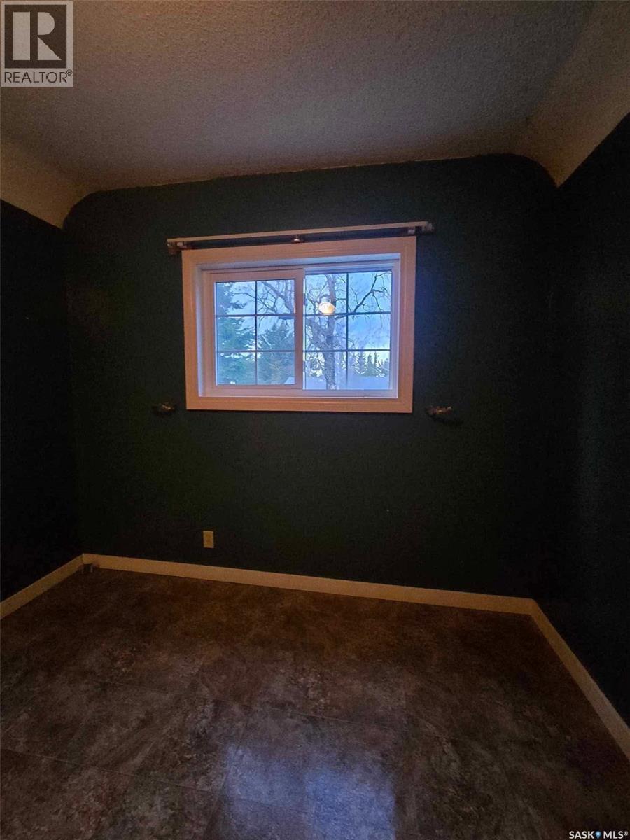 209 2Nd Avenue E, Kelvington, SK - Indoor Photo Showing Other Room