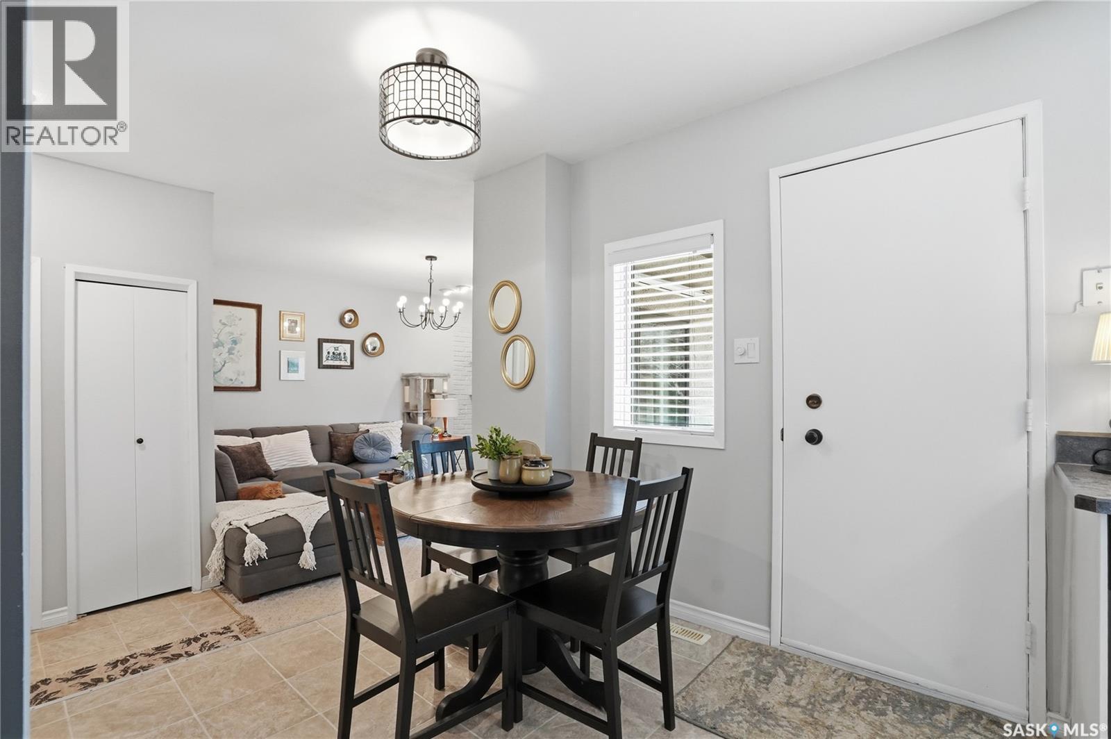 16 425 Pinehouse Drive, Saskatoon, SK - Indoor Photo Showing Dining Room