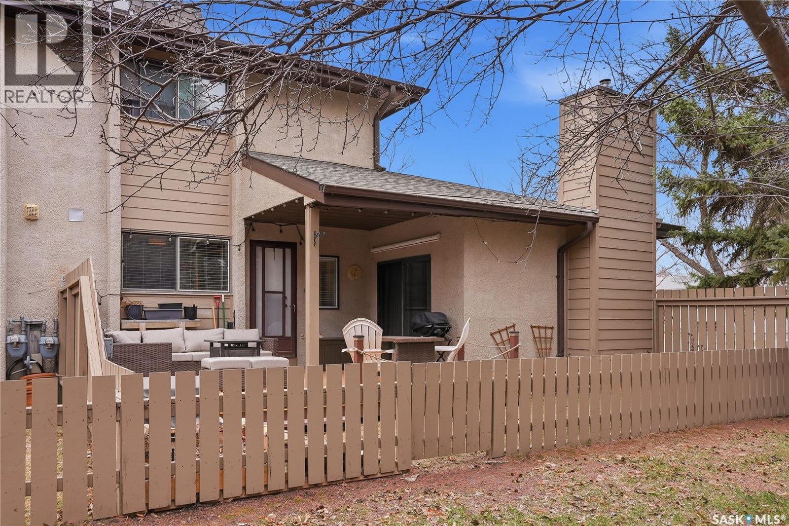 16 425 Pinehouse Drive, Saskatoon, SK - Outdoor