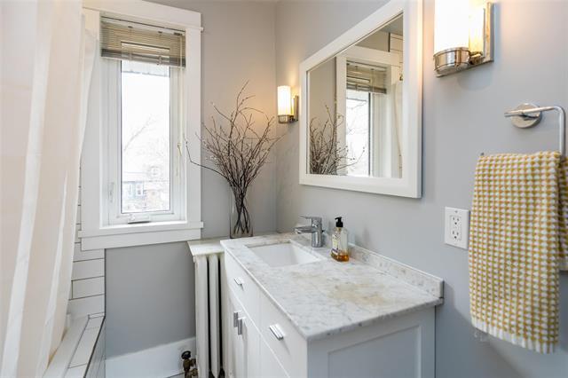 251 Elm St, Winnipeg, MB