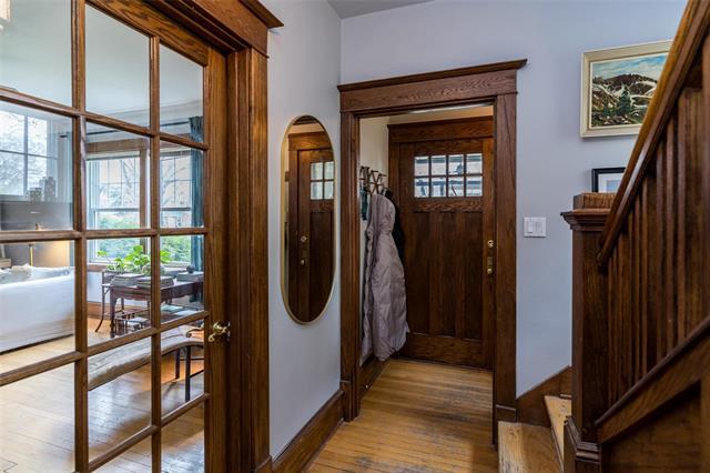 251 Elm St, Winnipeg, MB