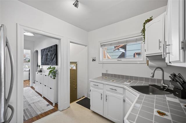 637 Valour Rd, Winnipeg, MB