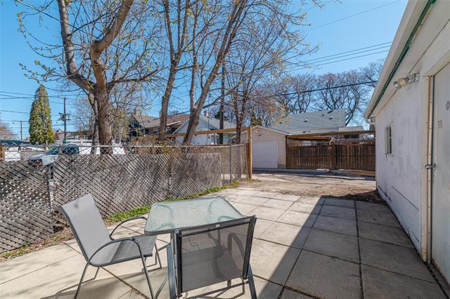 637 Valour Rd, Winnipeg, MB