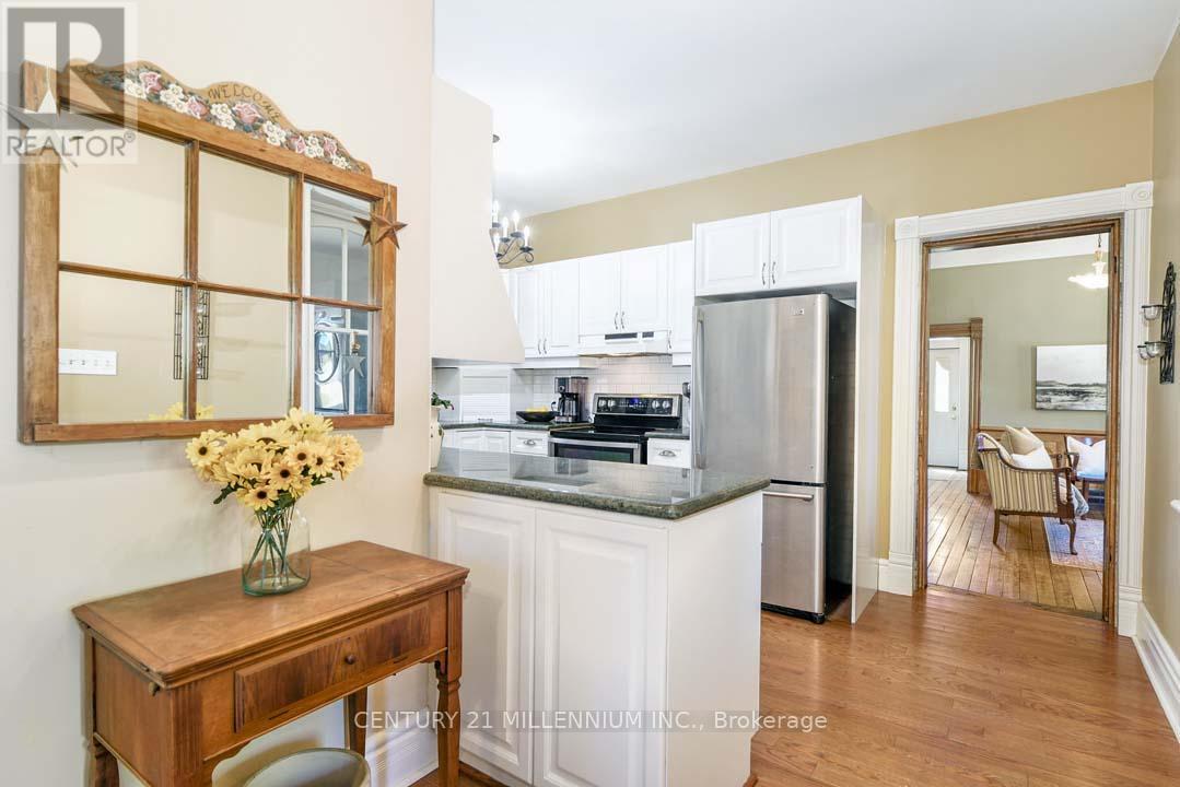 753333 2Nd Line Ehs, Mono, ON - Indoor Photo Showing Kitchen