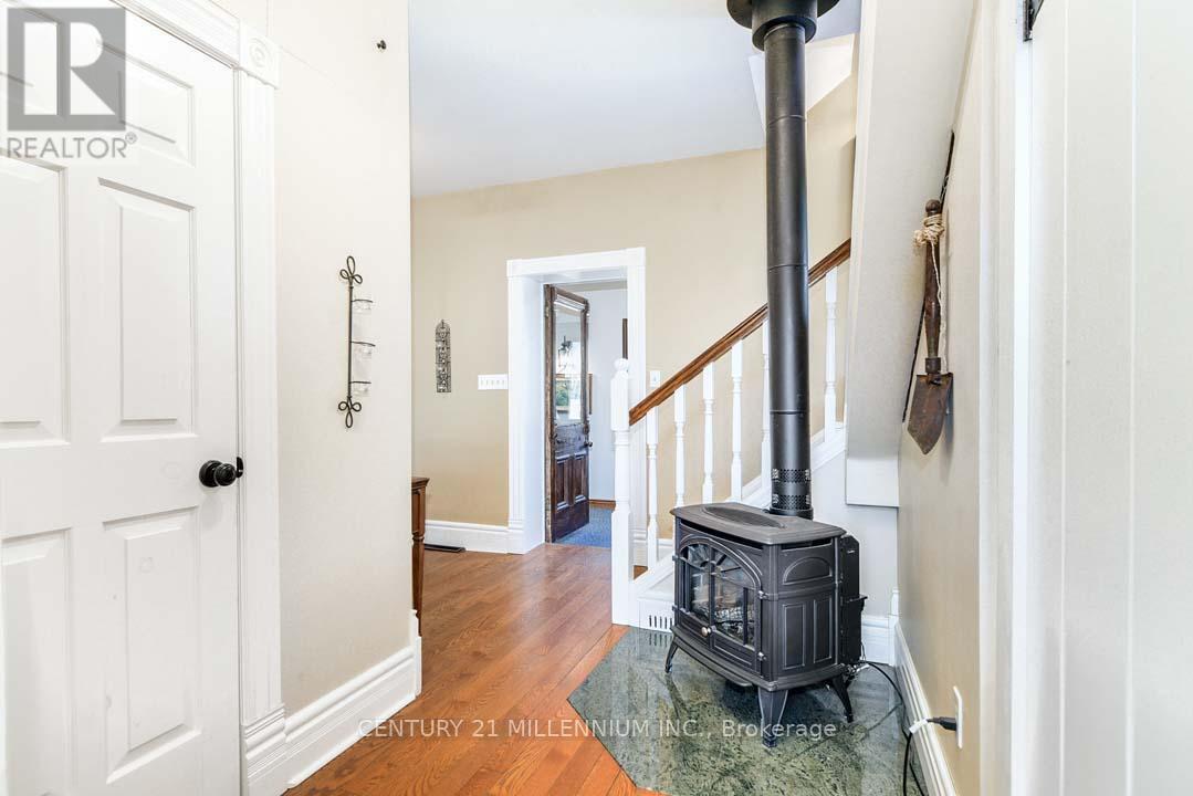 753333 2Nd Line Ehs, Mono, ON - Indoor Photo Showing Other Room