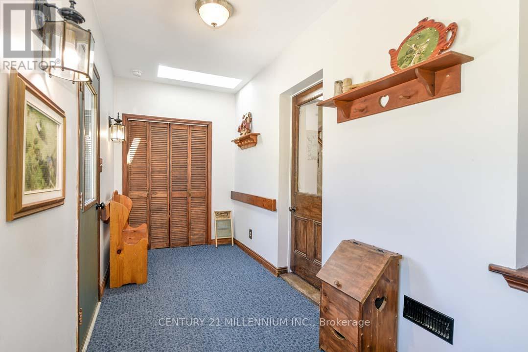 753333 2Nd Line Ehs, Mono, ON - Indoor Photo Showing Other Room