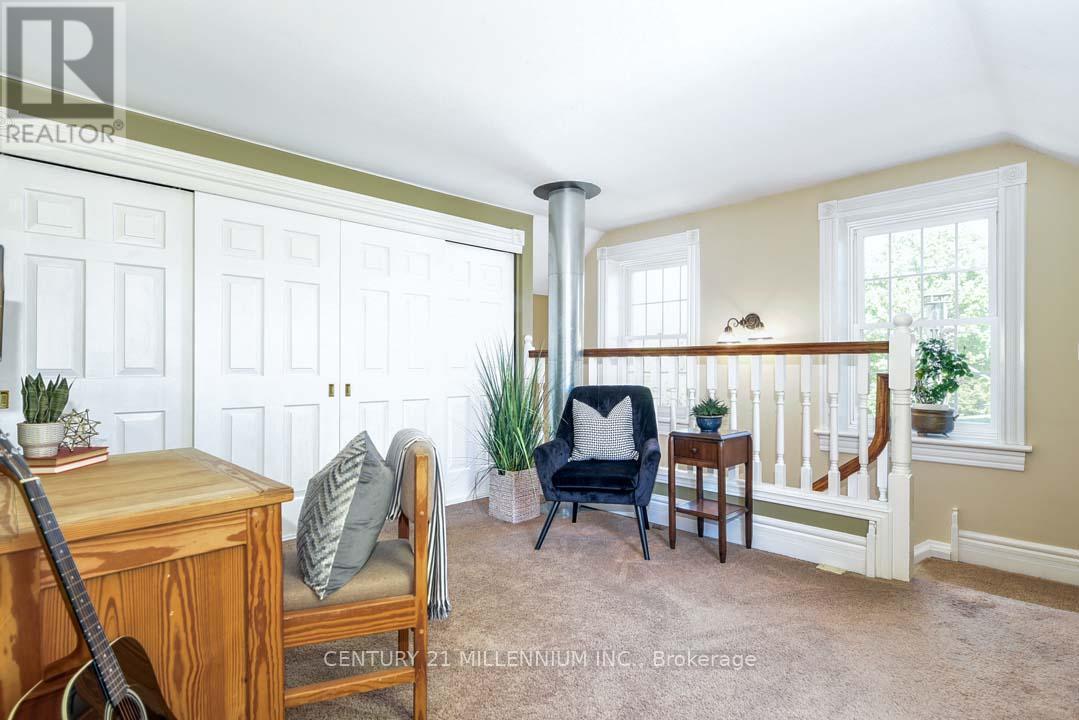 753333 2Nd Line Ehs, Mono, ON - Indoor