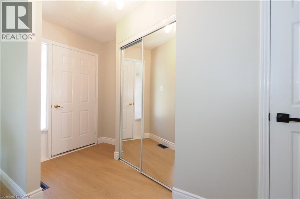 27 Scenic Wood Crescent, Kitchener, ON - Indoor Photo Showing Other Room