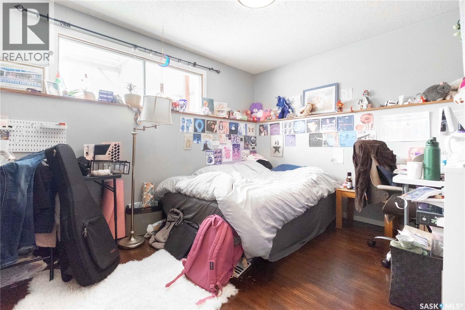 92 Bell Street, Regina, SK - Indoor Photo Showing Bedroom