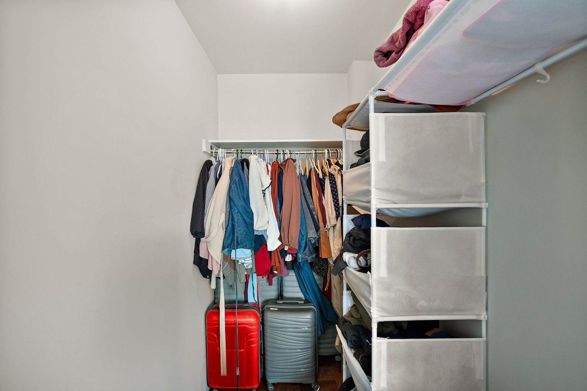 Hall d'entrée/Vestibule - 210-7700 Rue De Lavaltrie, Montréal (Mercier/Hochelaga-Maisonneuve), QC - Indoor With Storage