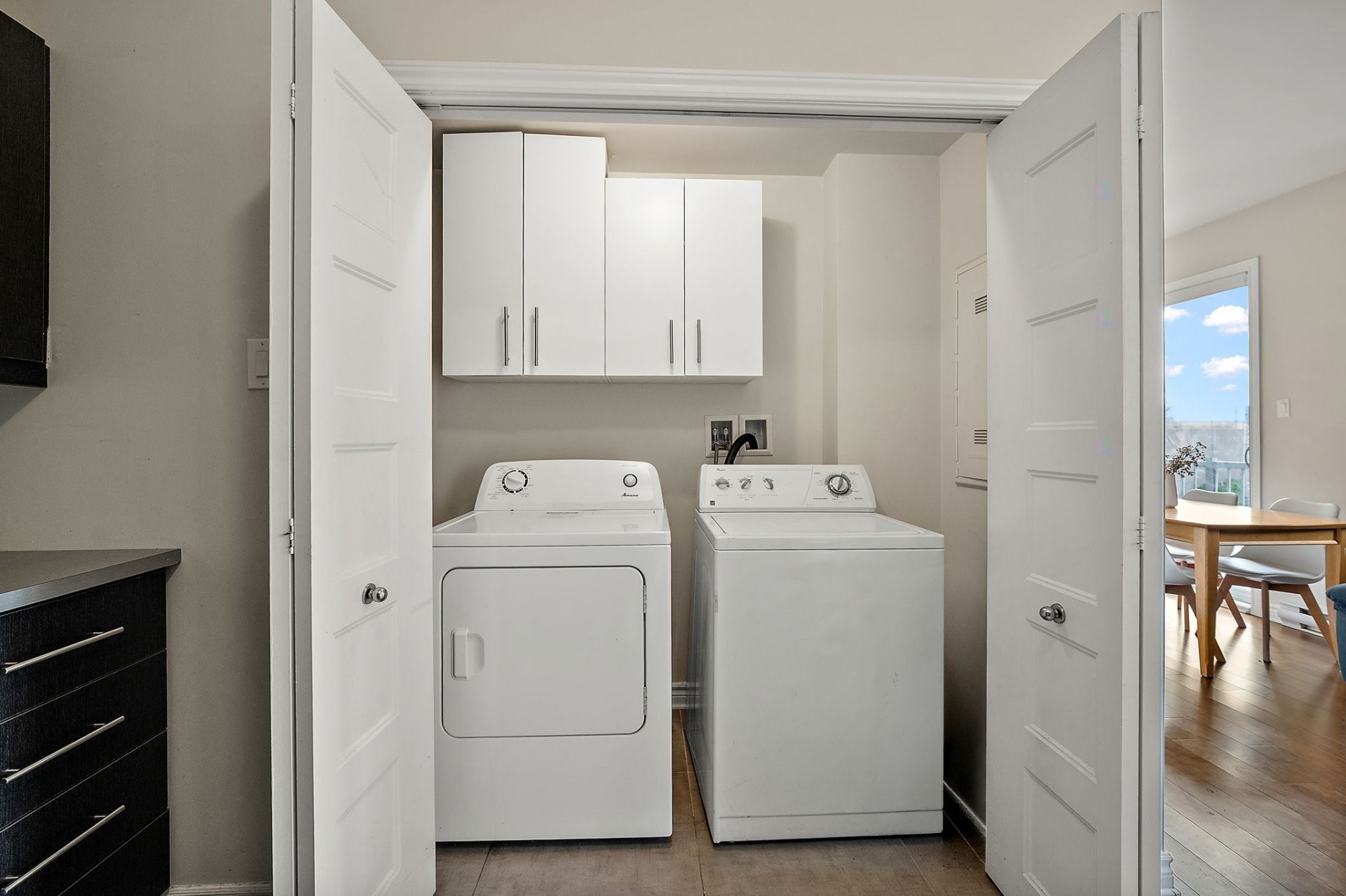 Salle de lavage - 210-7700 Rue De Lavaltrie, Montréal (Mercier/Hochelaga-Maisonneuve), QC - Indoor Photo Showing Laundry Room