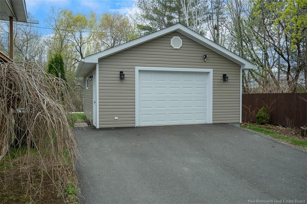 122 Burpee St, Fredericton, NB