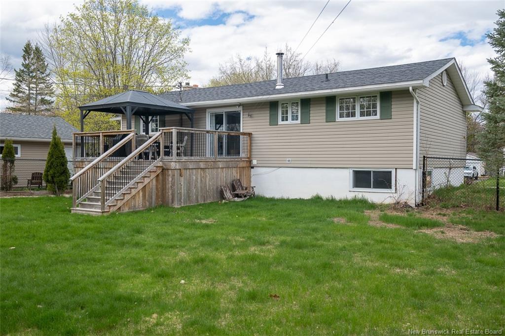 122 Burpee St, Fredericton, NB