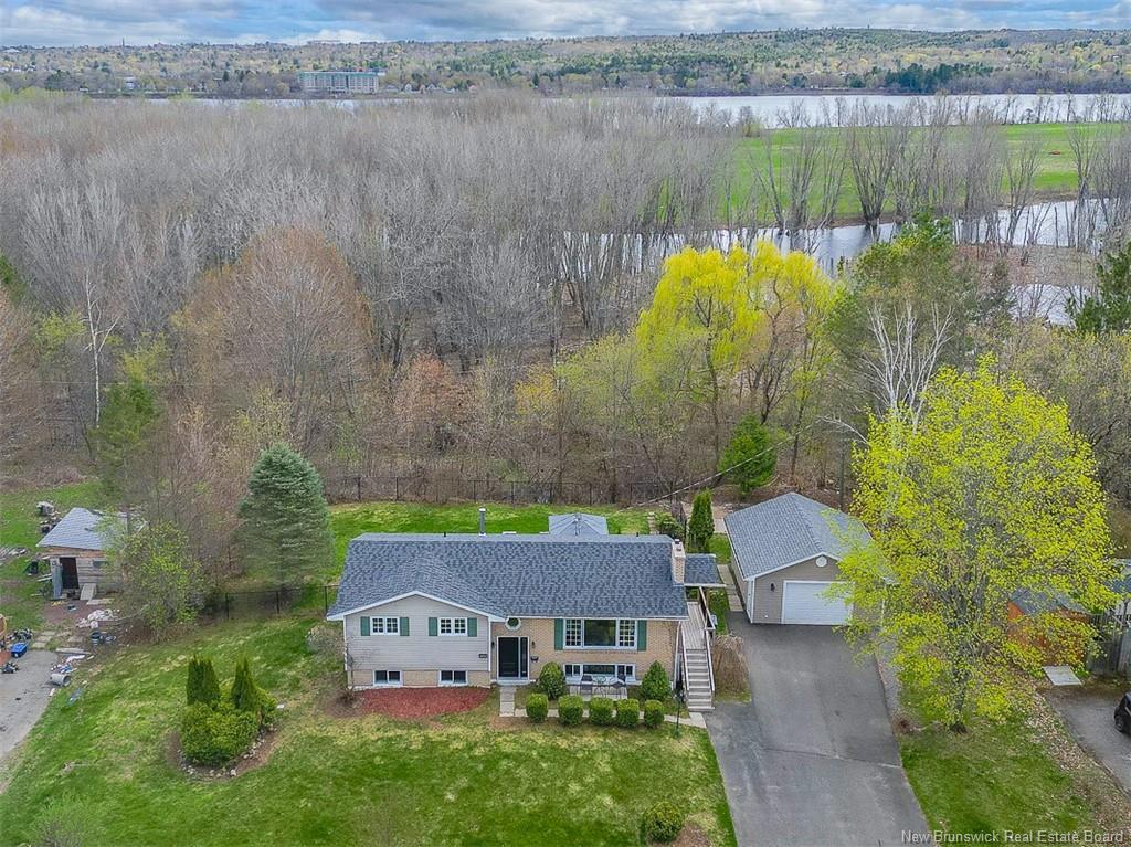 122 Burpee St, Fredericton, NB