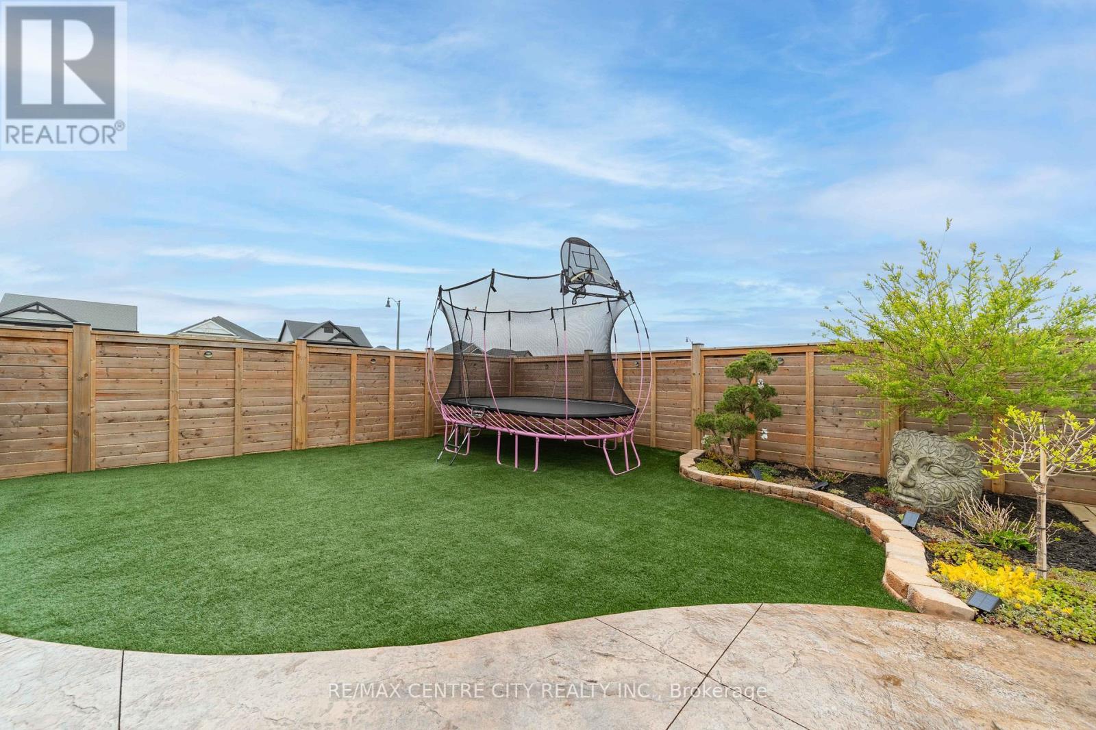 Turfed Backyard and Low Maintenance Flower Beds - 76 Styles Drive, St. Thomas, ON - Outdoor