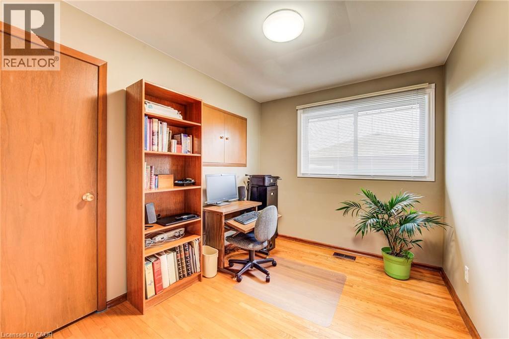18 Queenston Crescent, Kitchener, ON - Indoor Photo Showing Office