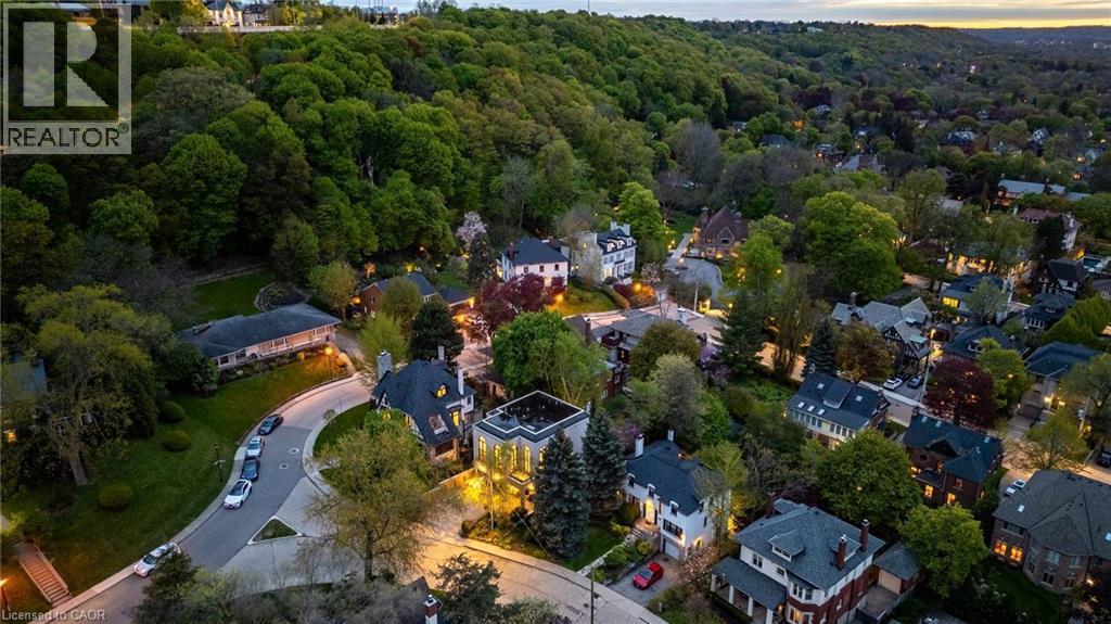28 Undercliffe Avenue, Hamilton, ON - Outdoor With View