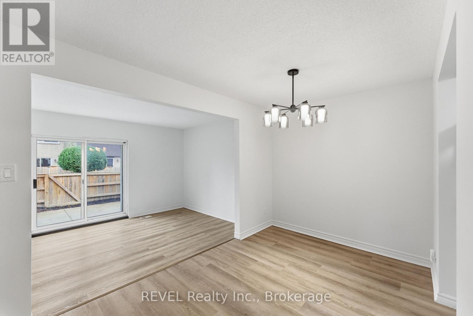 15 - 151 Linwell Road, St. Catharines (Lakeport), ON - Indoor Photo Showing Other Room