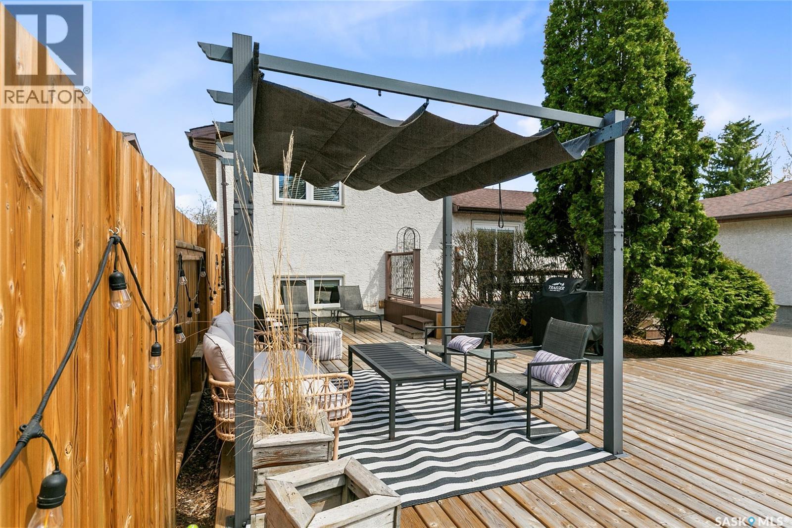 1206 Flexman Crescent N, Regina, SK - Outdoor With Deck Patio Veranda
