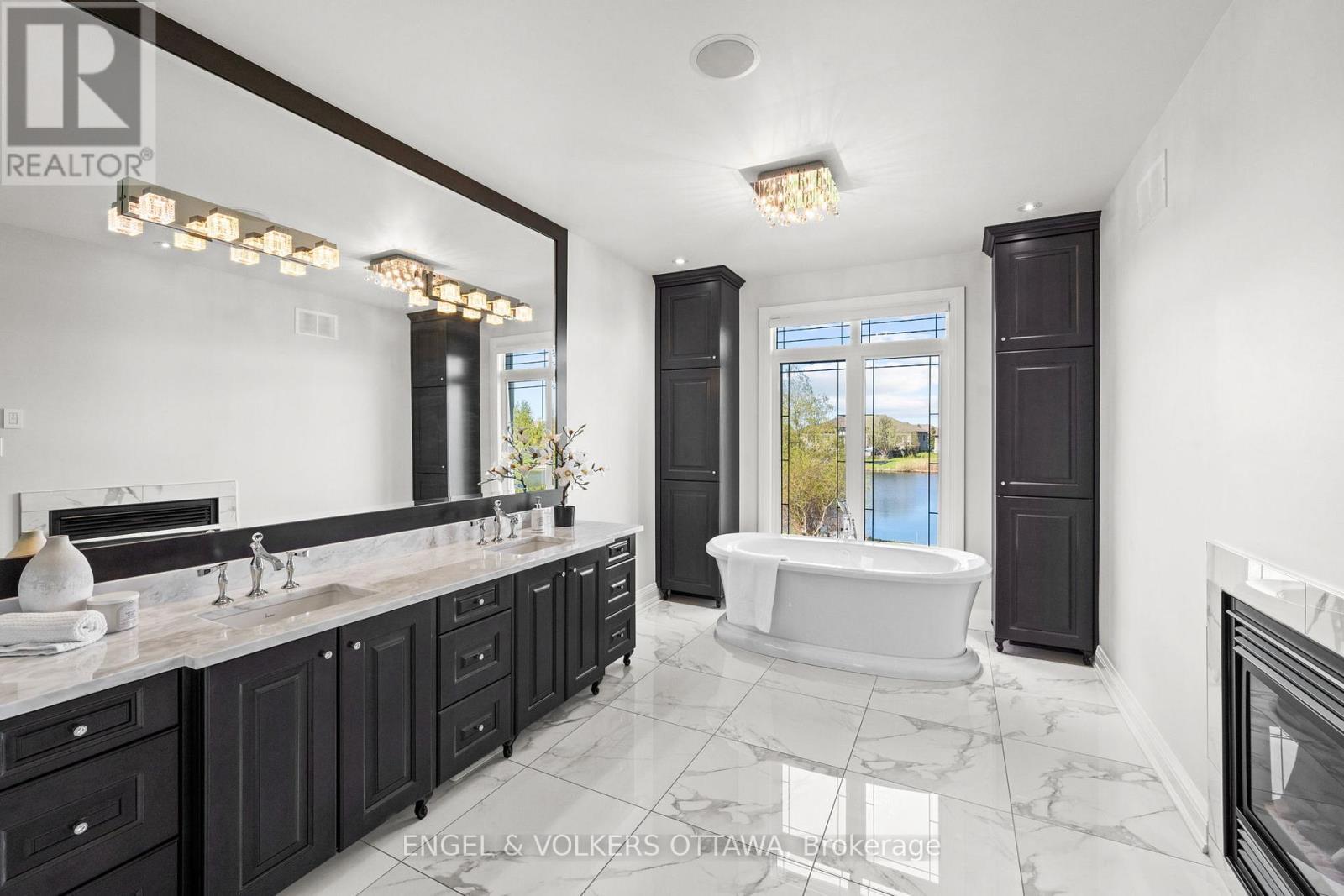 Enuite Bathroom - 1457 Waters Edge Way, Ottawa, ON - Indoor Photo Showing Bathroom