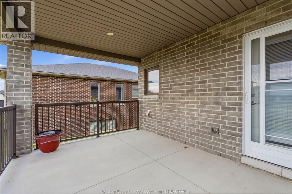 98 Peter Avenue, Leamington, ON - Outdoor With Exterior