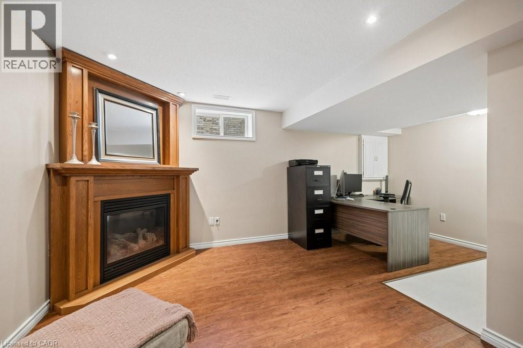 76 Stiefelmeyer Crescent, Baden, ON - Indoor With Fireplace