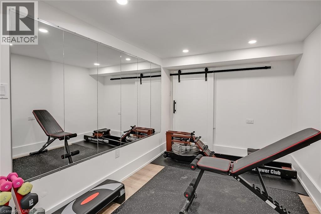327 Goodram Drive, Burlington, ON - Indoor Photo Showing Gym Room