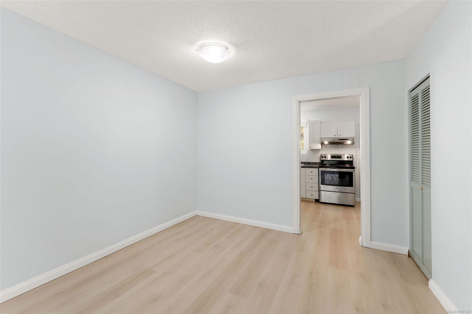 388 Pine St, Nanaimo, BC - Indoor Photo Showing Other Room