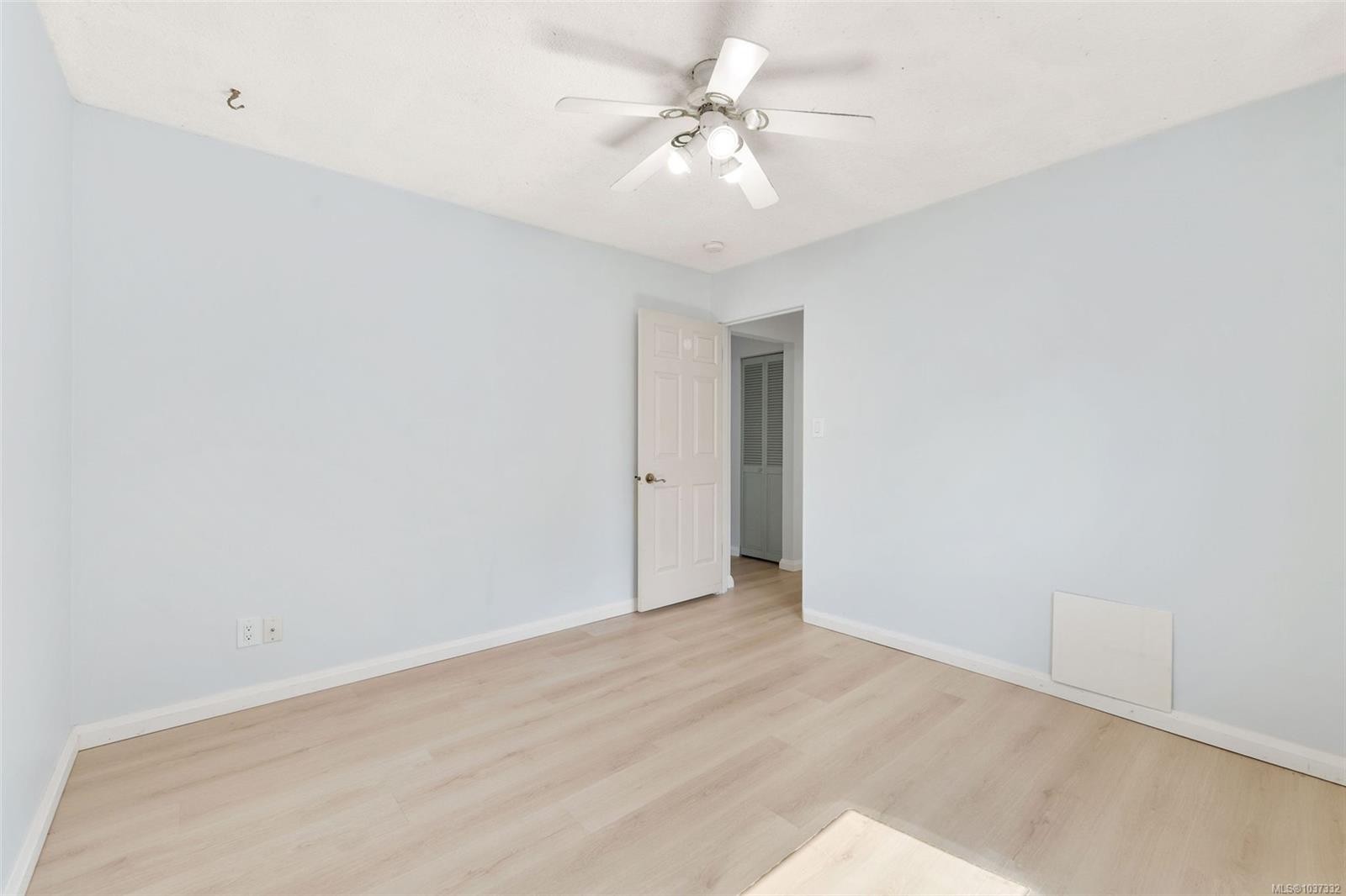 388 Pine St, Nanaimo, BC - Indoor Photo Showing Other Room