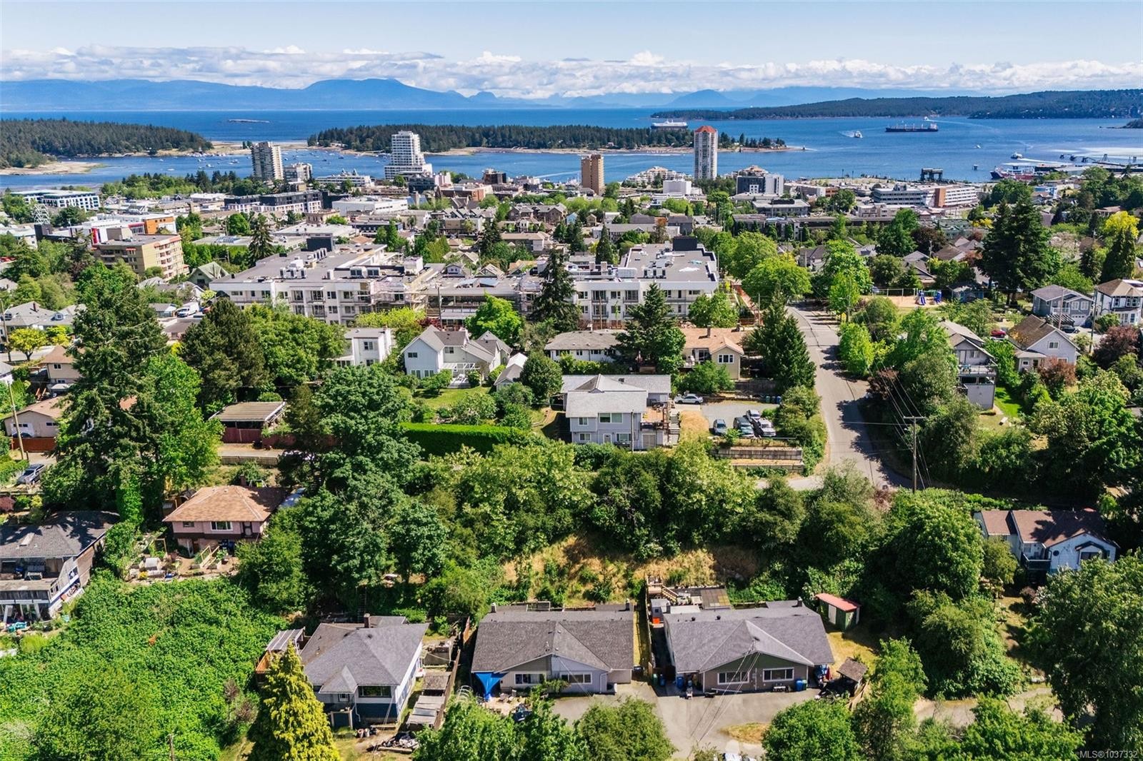 388 Pine St, Nanaimo, BC - Outdoor With Body Of Water With View