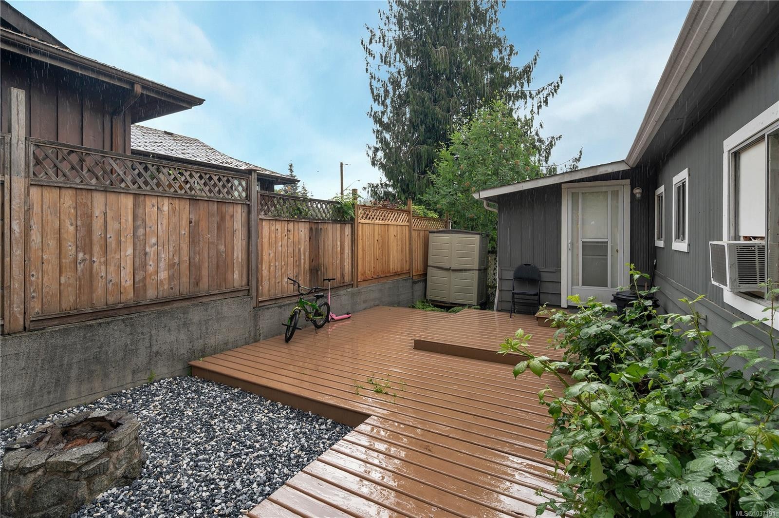943 Hemlock St, Campbell River, BC
