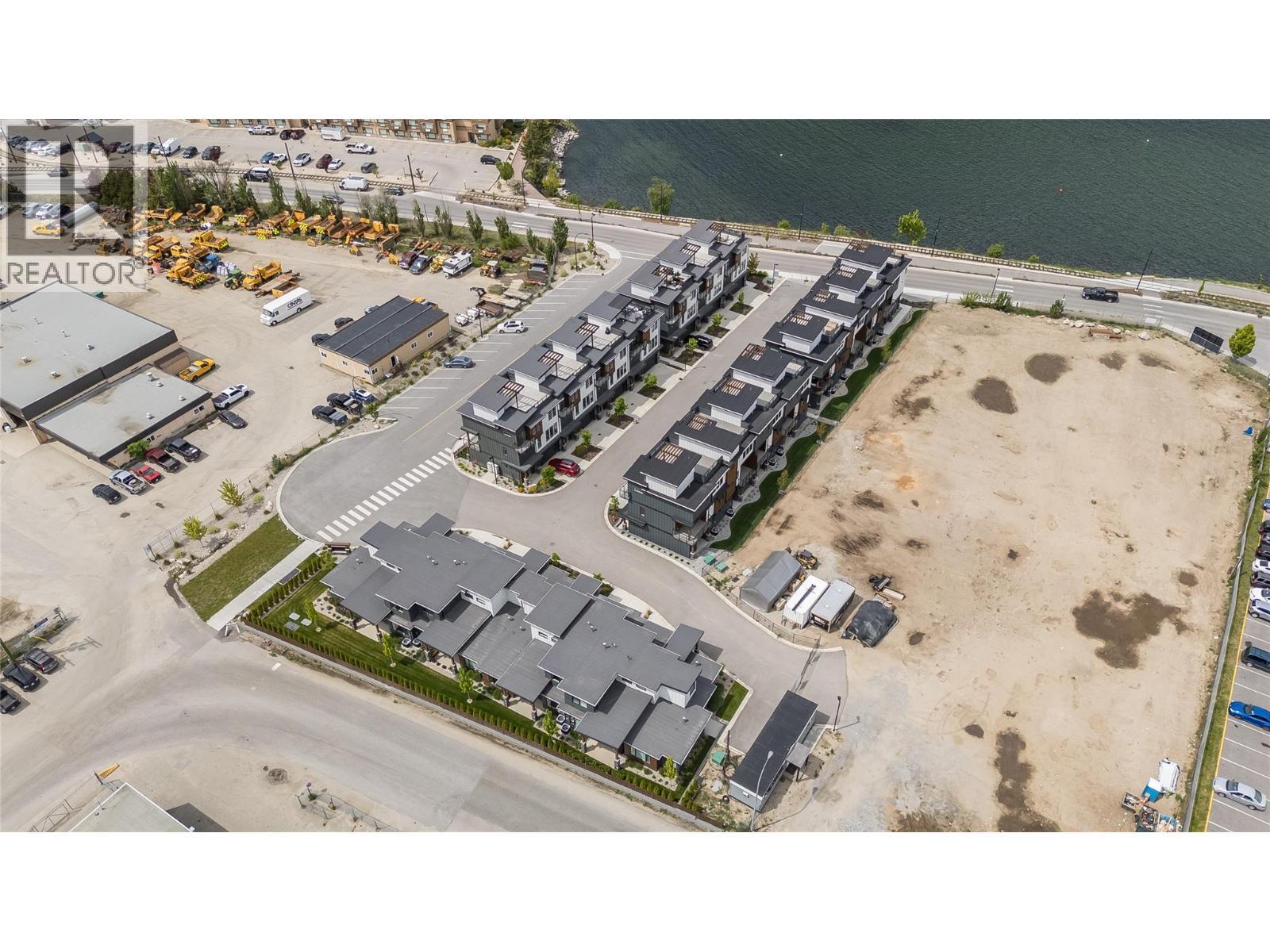 910 Lakeside Drive Unit# 208, Nelson, BC -