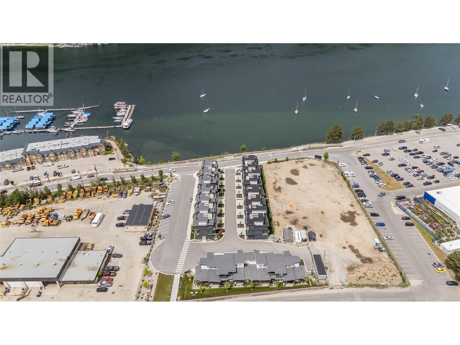 910 Lakeside Drive Unit# 208, Nelson, BC - Outdoor With Body Of Water With View