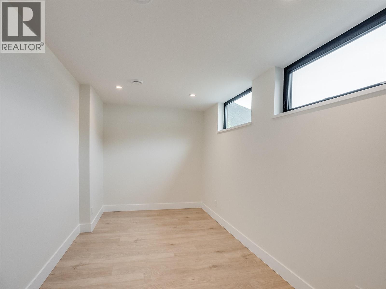 Den/office lower level - 910 Lakeside Drive Unit# 208, Nelson, BC - Indoor Photo Showing Other Room