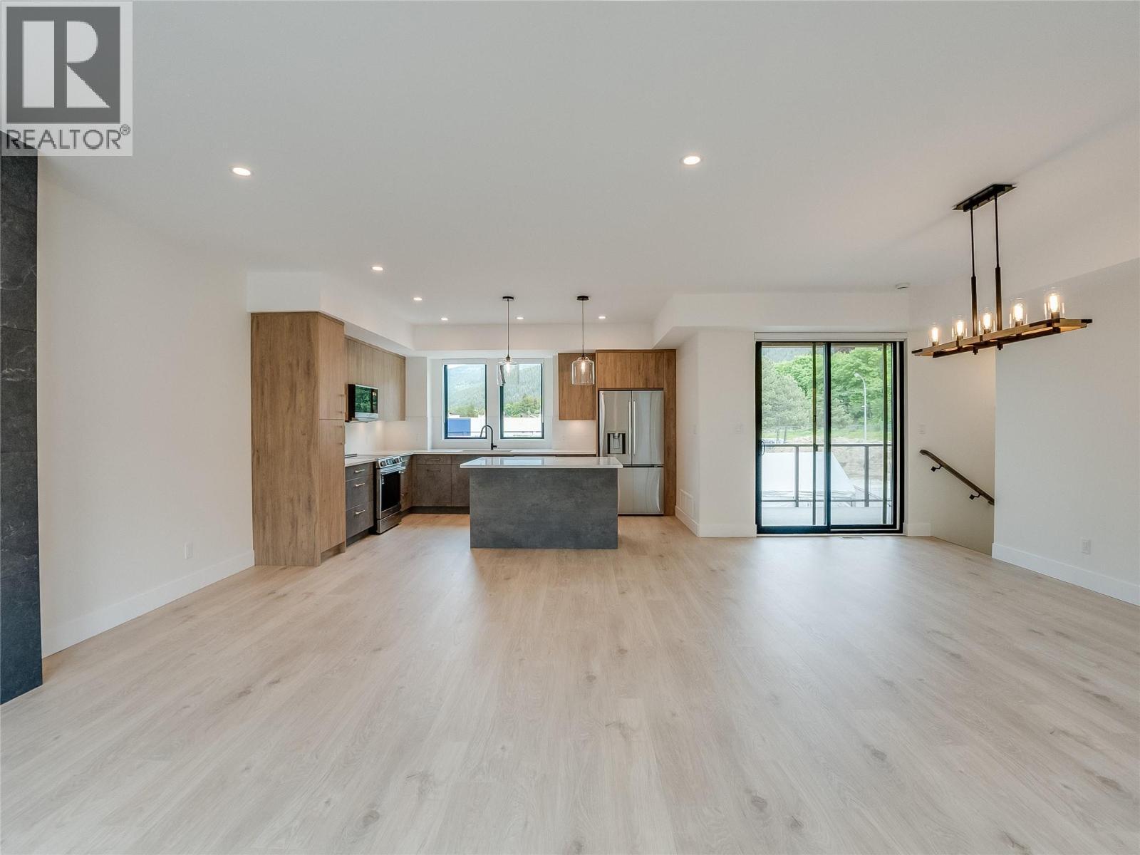 910 Lakeside Drive Unit# 208, Nelson, BC - Indoor