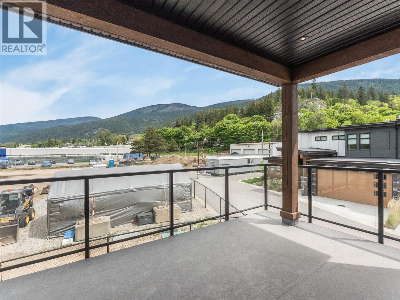 910 Lakeside Drive Unit# 208, Nelson, BC - Outdoor With View