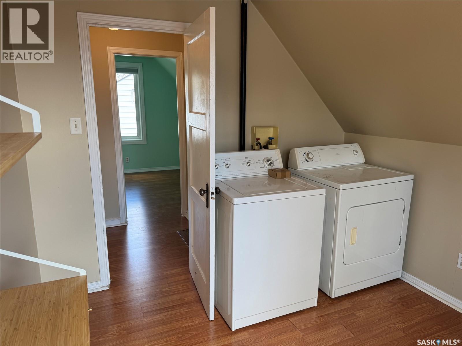 312 1St Street E, Saskatoon, SK - Indoor Photo Showing Laundry Room