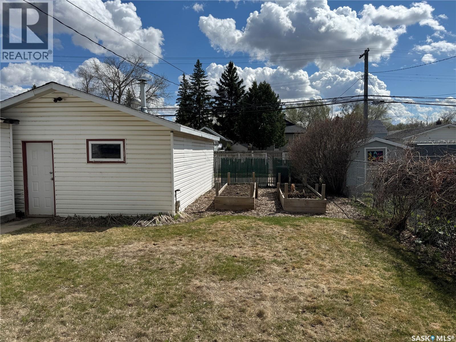 312 1St Street E, Saskatoon, SK - Outdoor