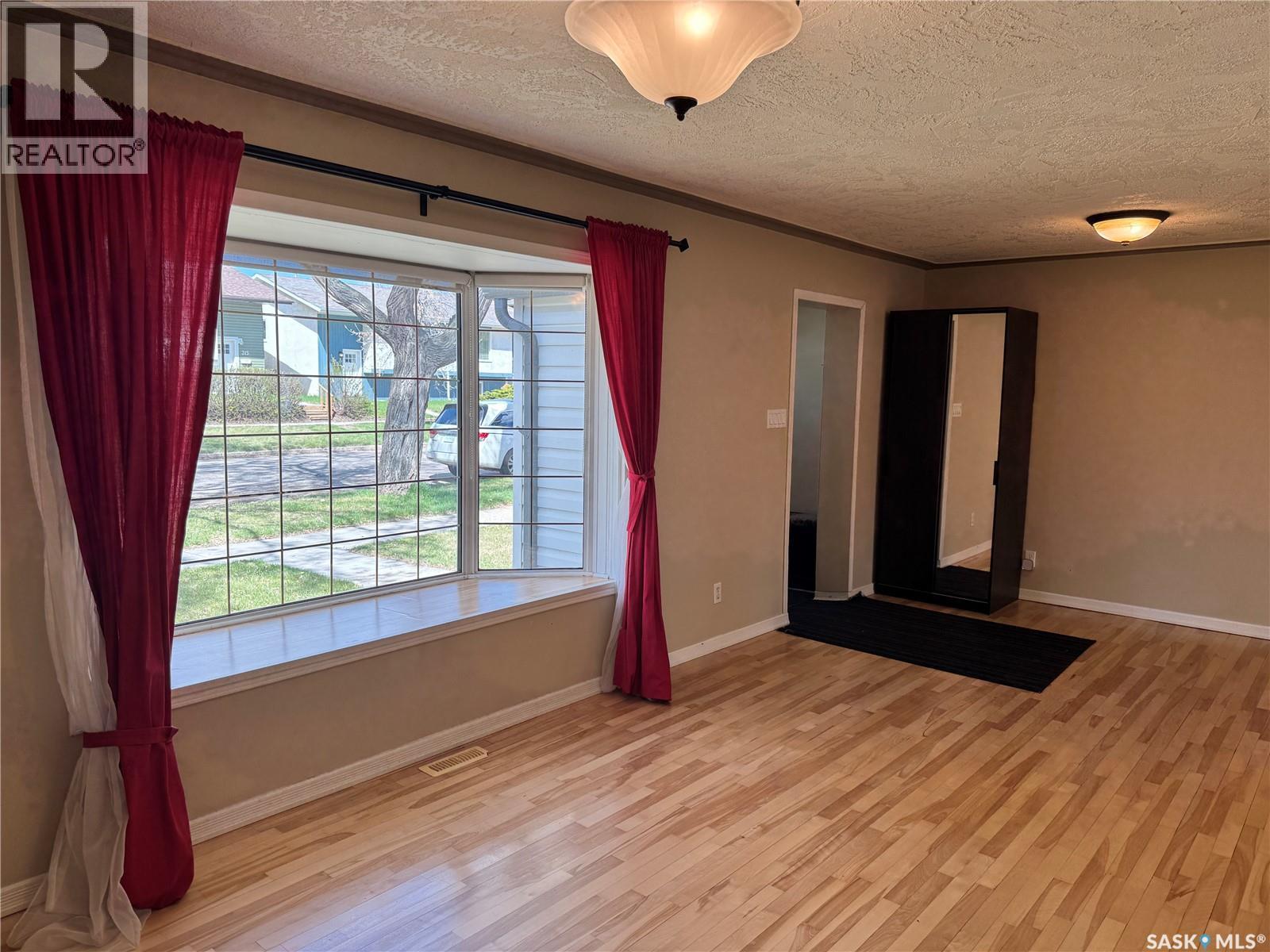 312 1St Street E, Saskatoon, SK - Indoor Photo Showing Other Room