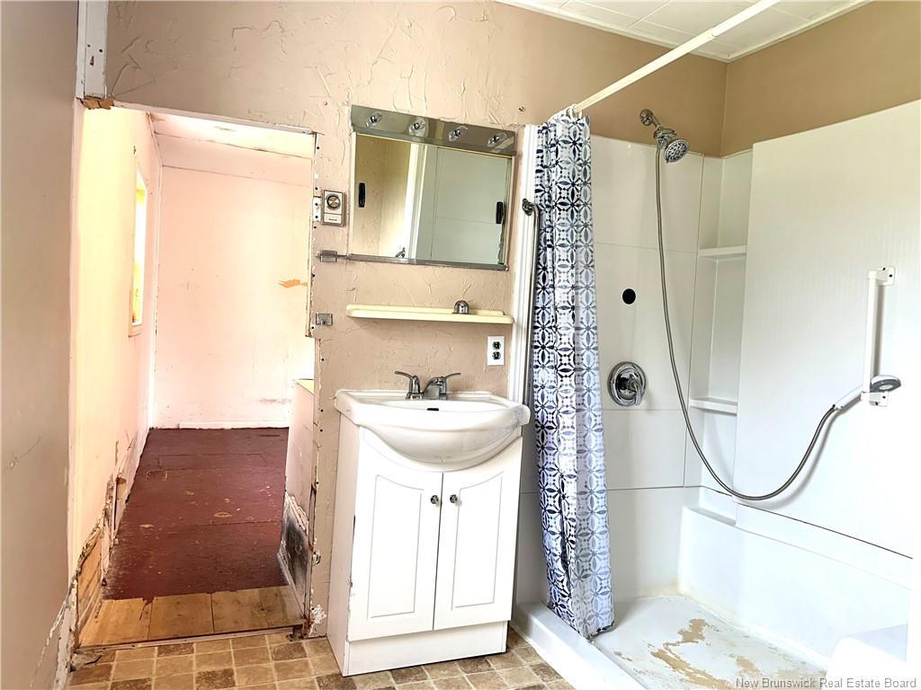 8 Old Harvey Rd, Mcadam, NB