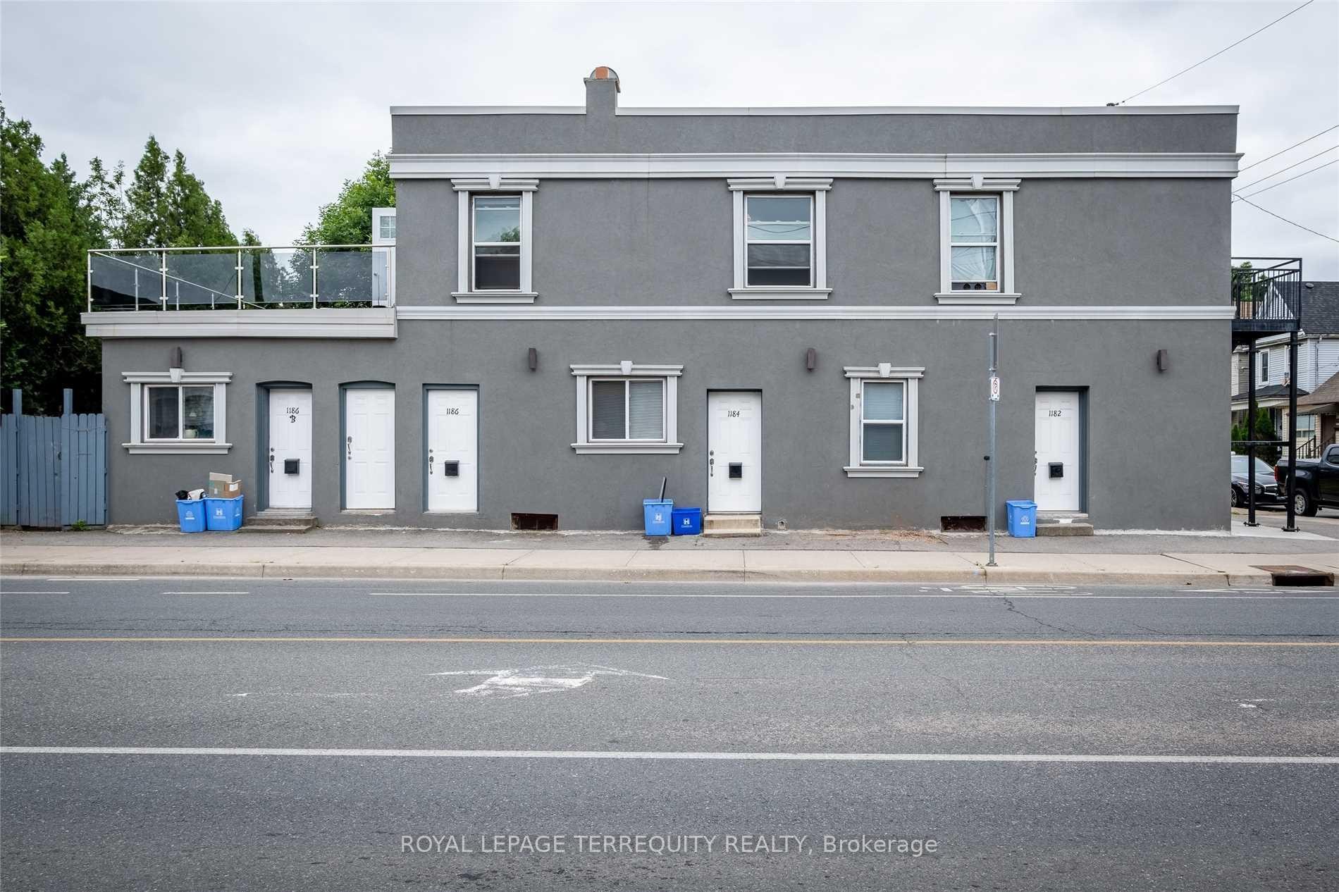 1184 Cannon Street E, Hamilton, ON - Outdoor