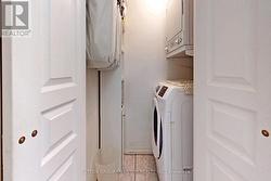 WALK-IN LAUNDRY ROOM -