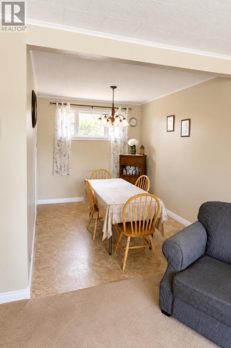 14 Beachy Cove Road, Mortier, NL - Indoor