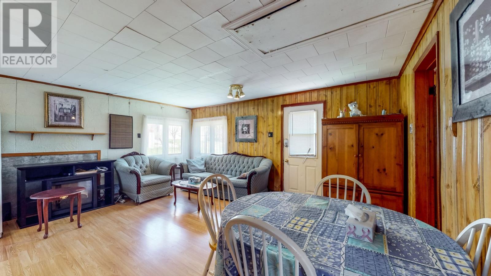 5 Back Path Road, Conception Harbour, NL - Indoor Photo Showing Dining Room